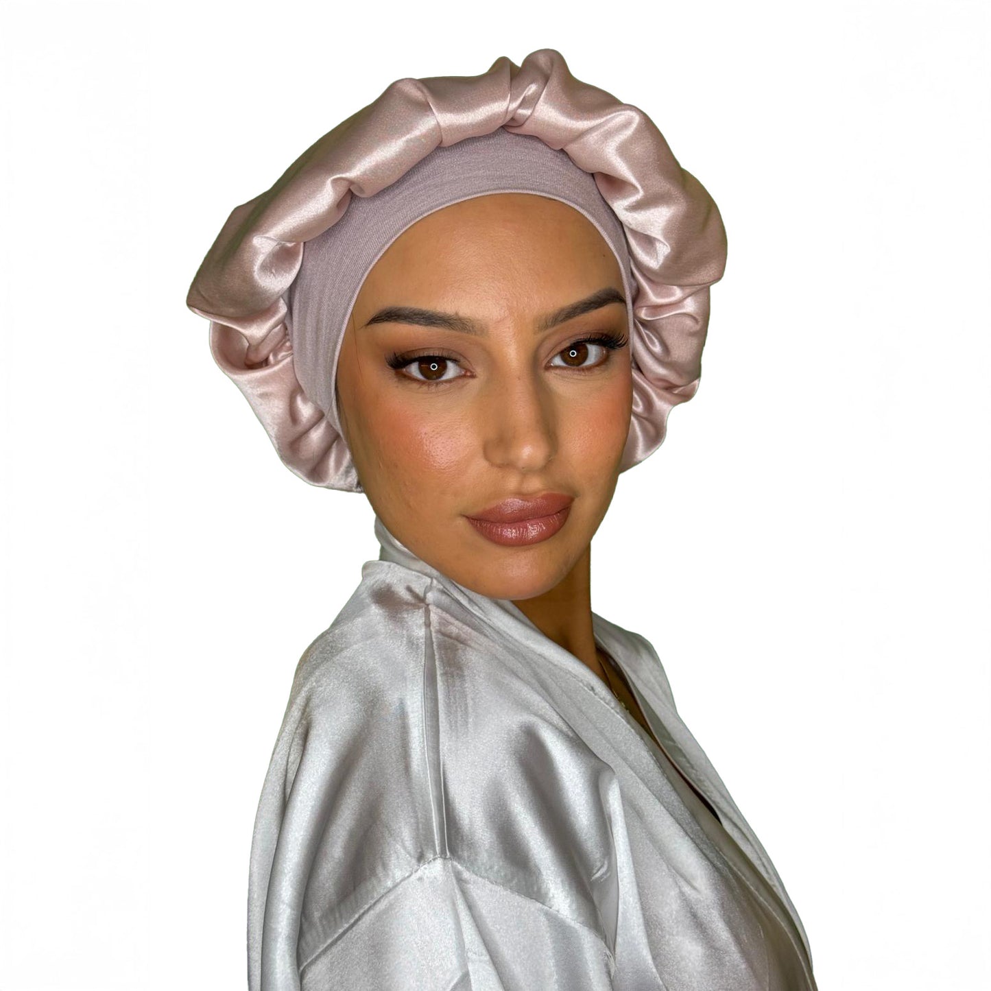 Bonnet en satin